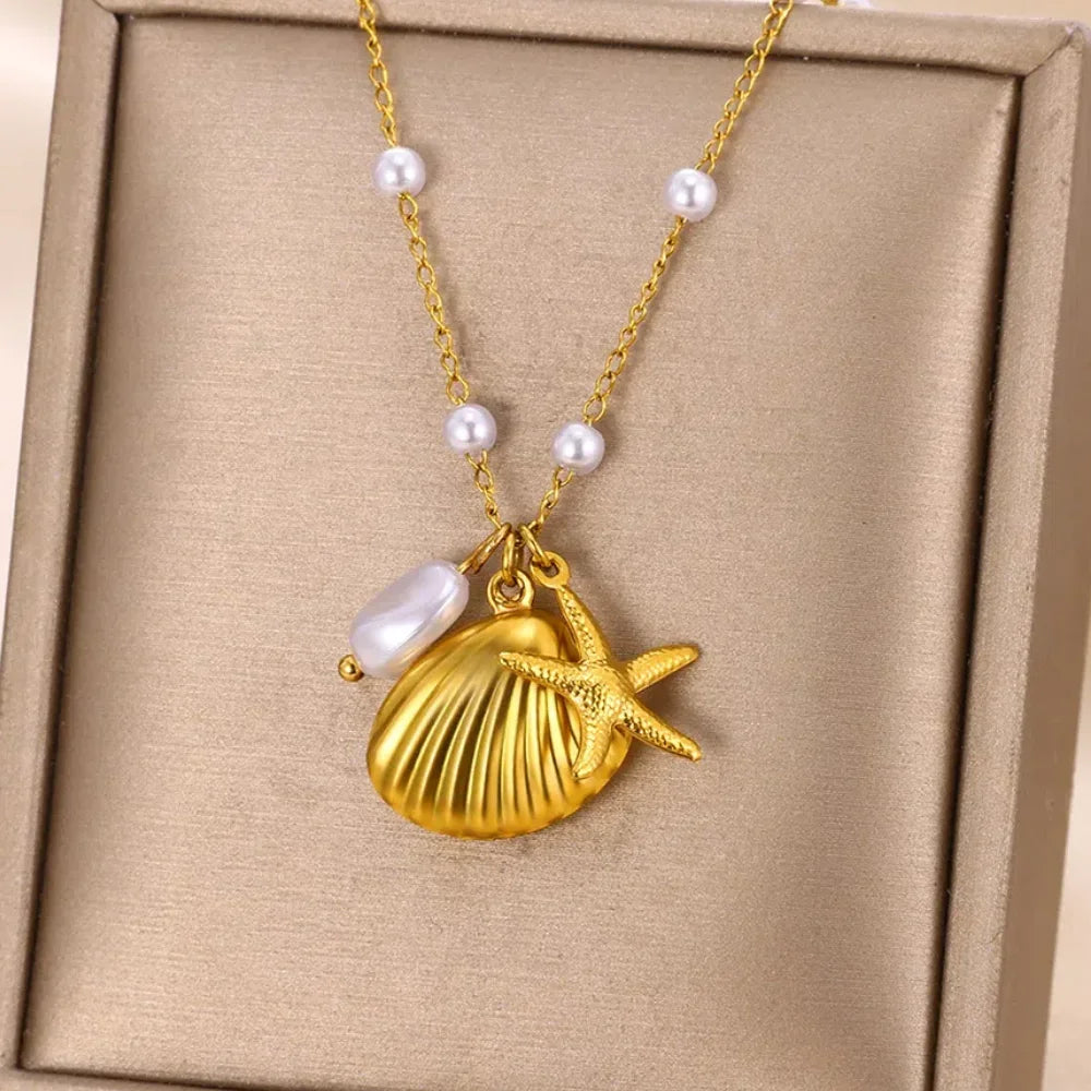 Stainless Steel Twill Heart Pendant Necklaces